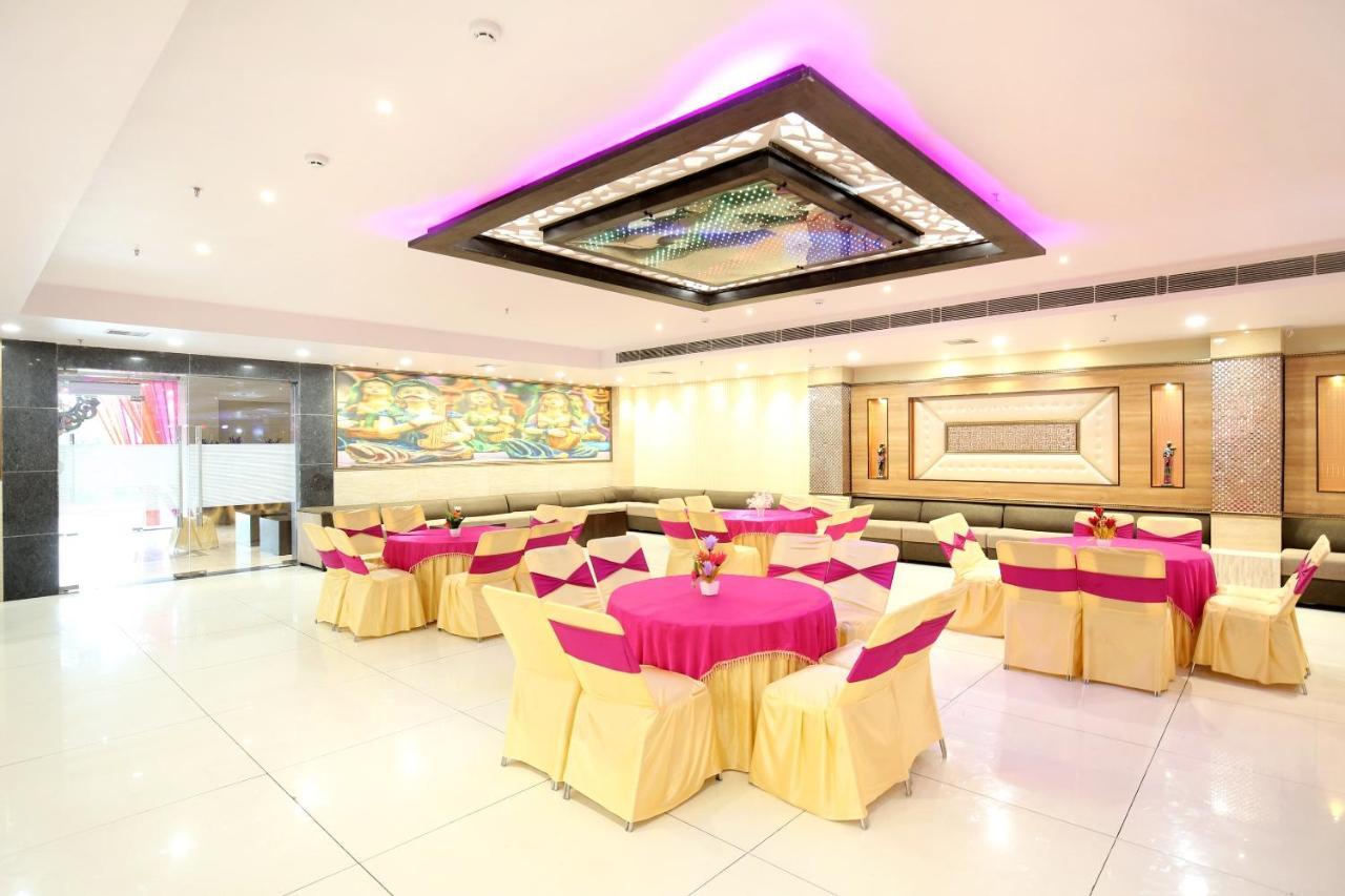 Hotel Grand M Lajjo Лудхиана Экстерьер фото
